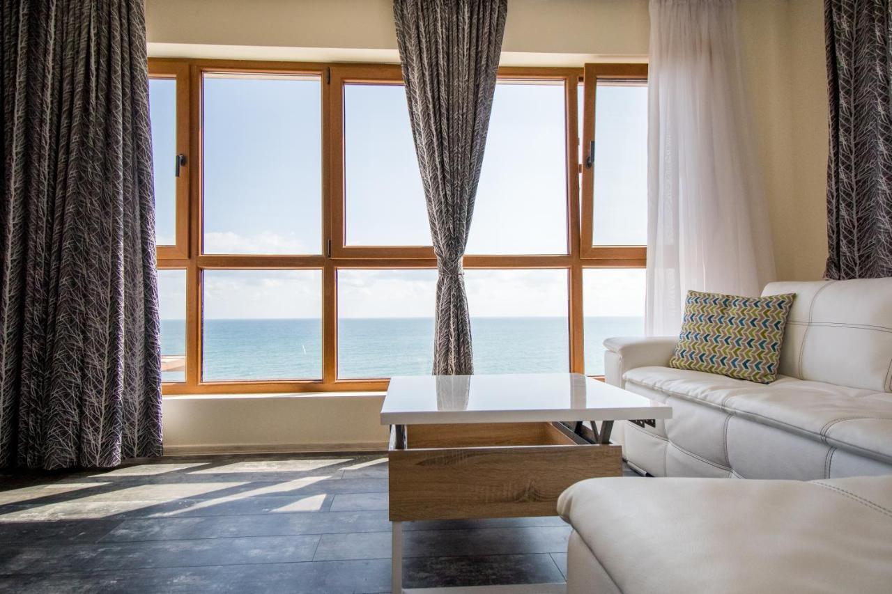 Penthouse At White Cliffs Leilighet Bjala Eksteriør bilde